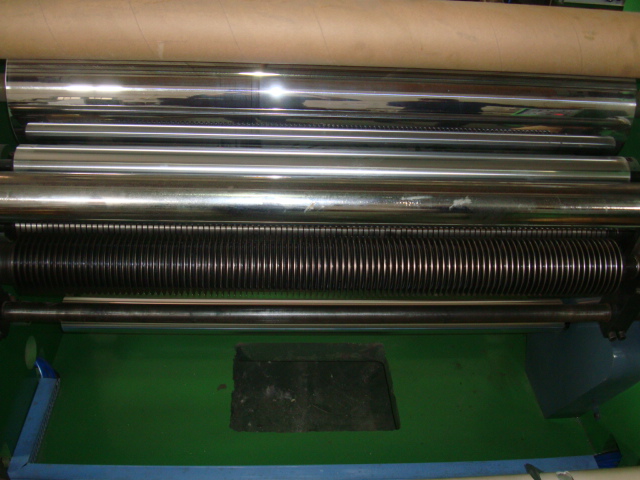 Roll Paper PVC Film Aluminio Foil Sliting Máquina de corte en un ancho pequeño de 5 mm